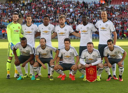 略帮助她在 略帮助她在